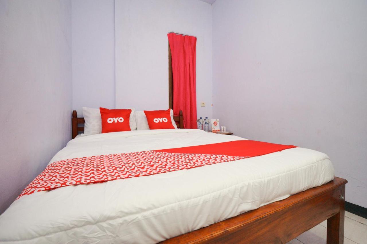 Oyo 2120 Pieter Homestay Bromo Probolinggo Exterior foto